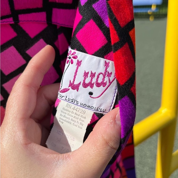 Vintage, Ludy for Ludi’s Honolulu, 60s 70s Psychedelic Hawaiian Dress - Picture 5 of 5